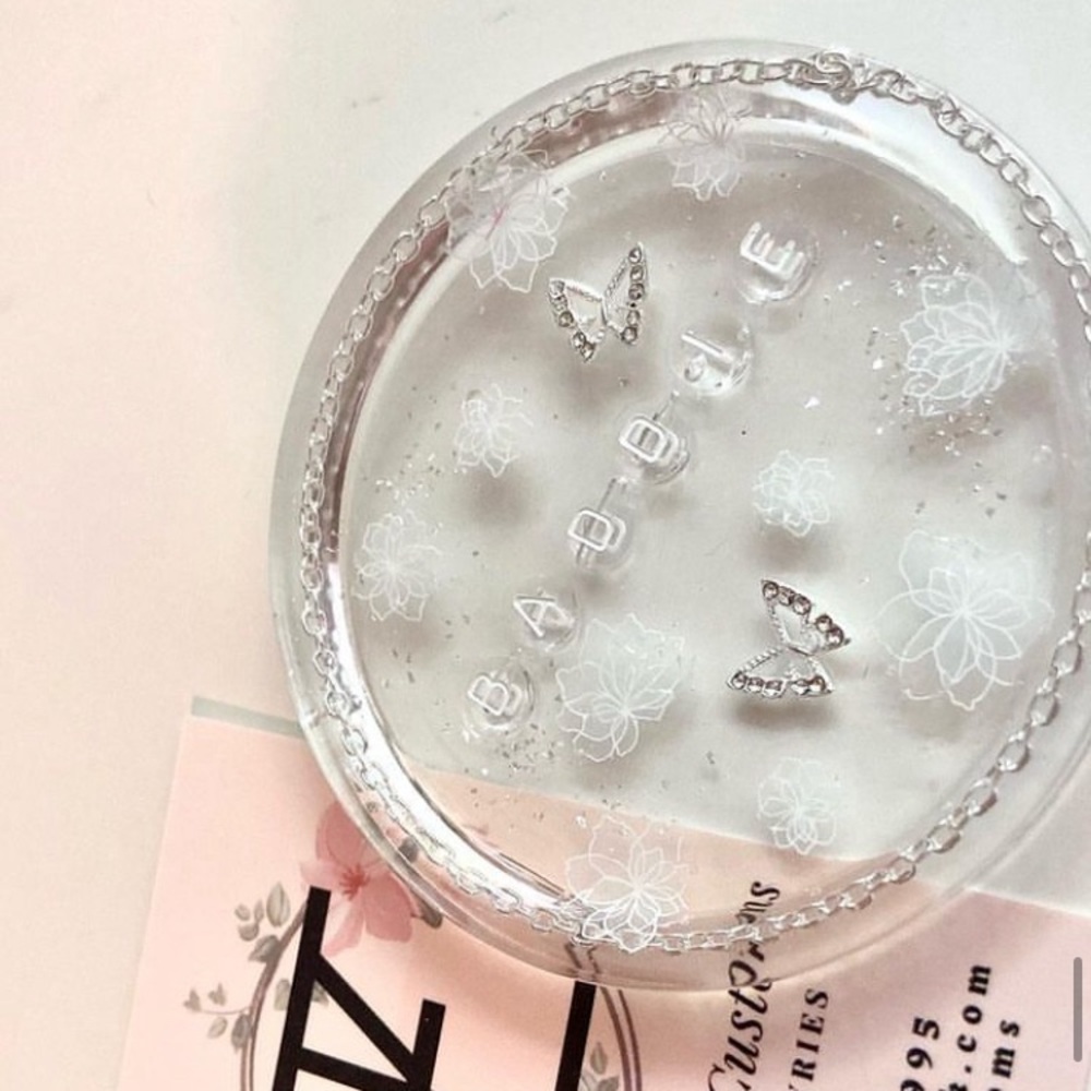 🌸 𝐁𝐚𝐝𝐝𝐢𝐞 - resin tray🌸 ***HANDMADE***